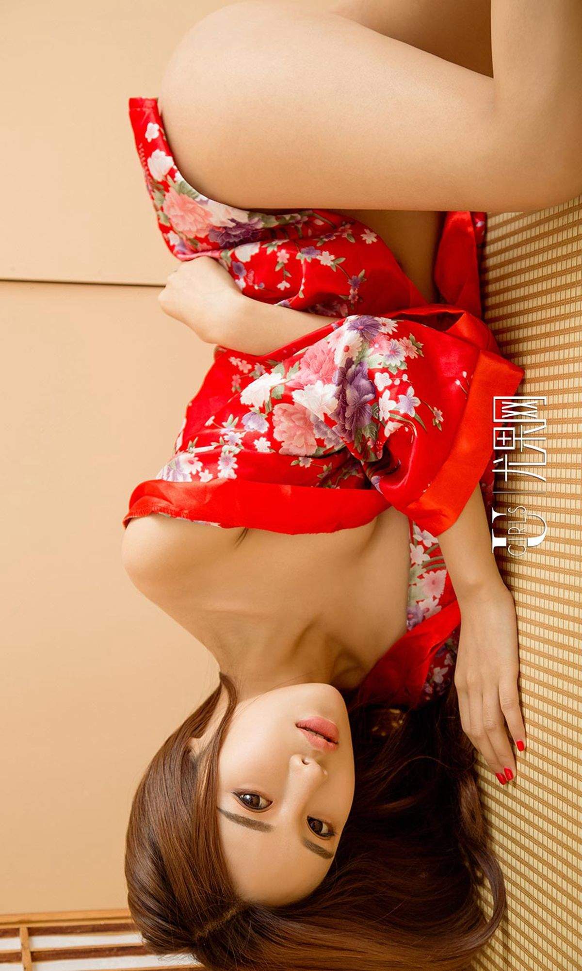 周心怡图片