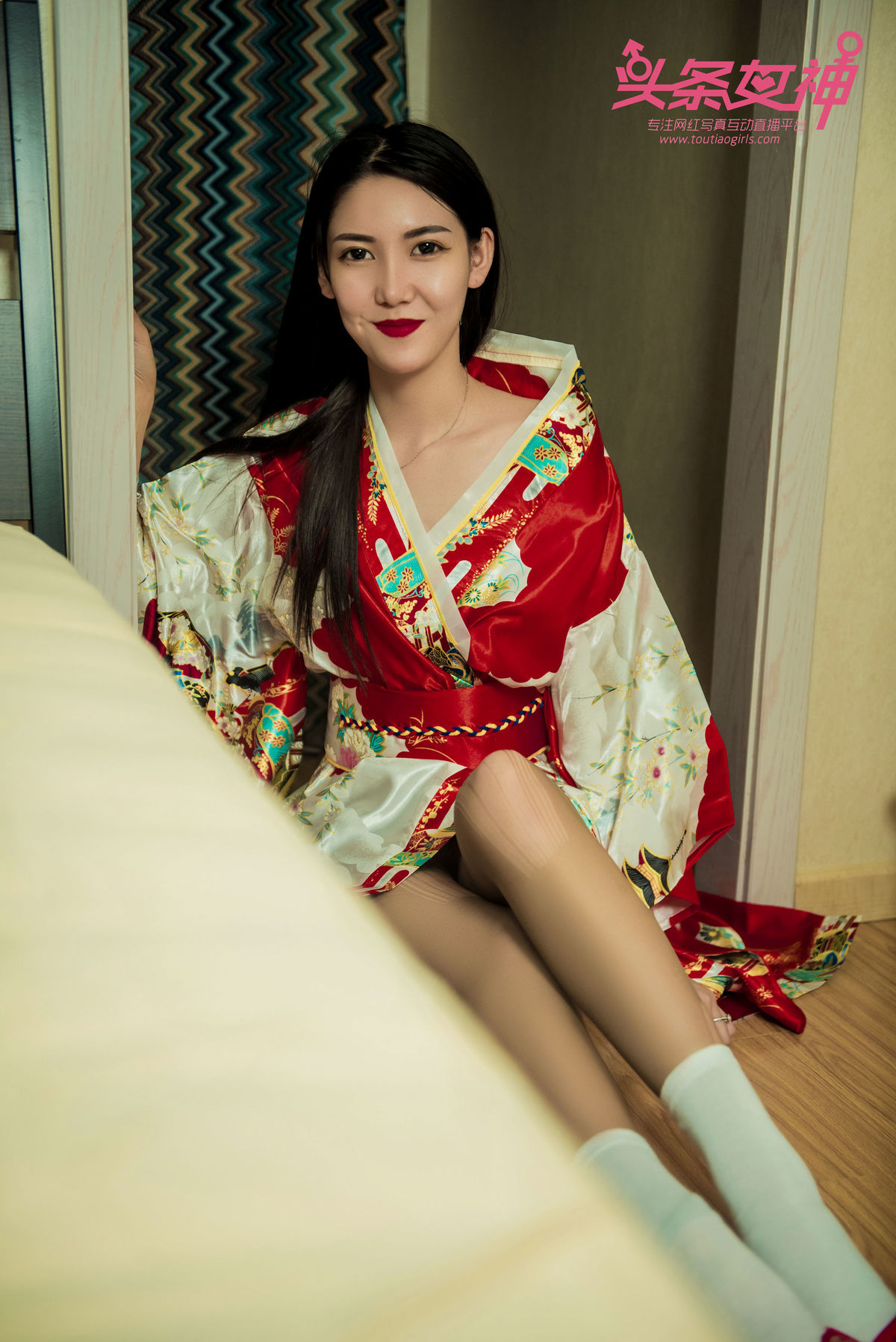 上海美女模特冯雪娇黑裙丽人写真集图片