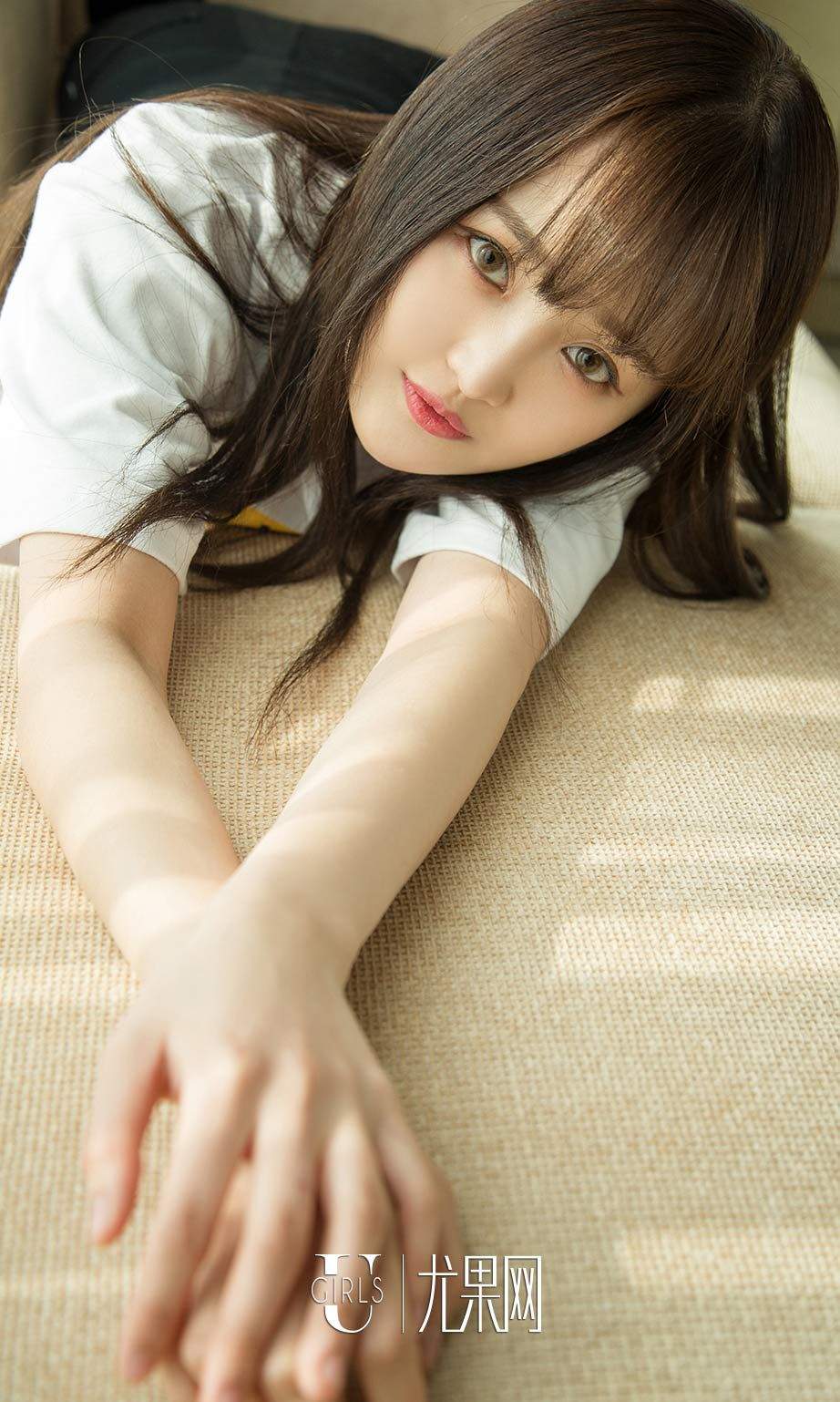 性感旗袍美女韩文婷丰满美腿诱惑写真图片 性感旗袍美女韩文婷丰满美腿诱惑写真图片