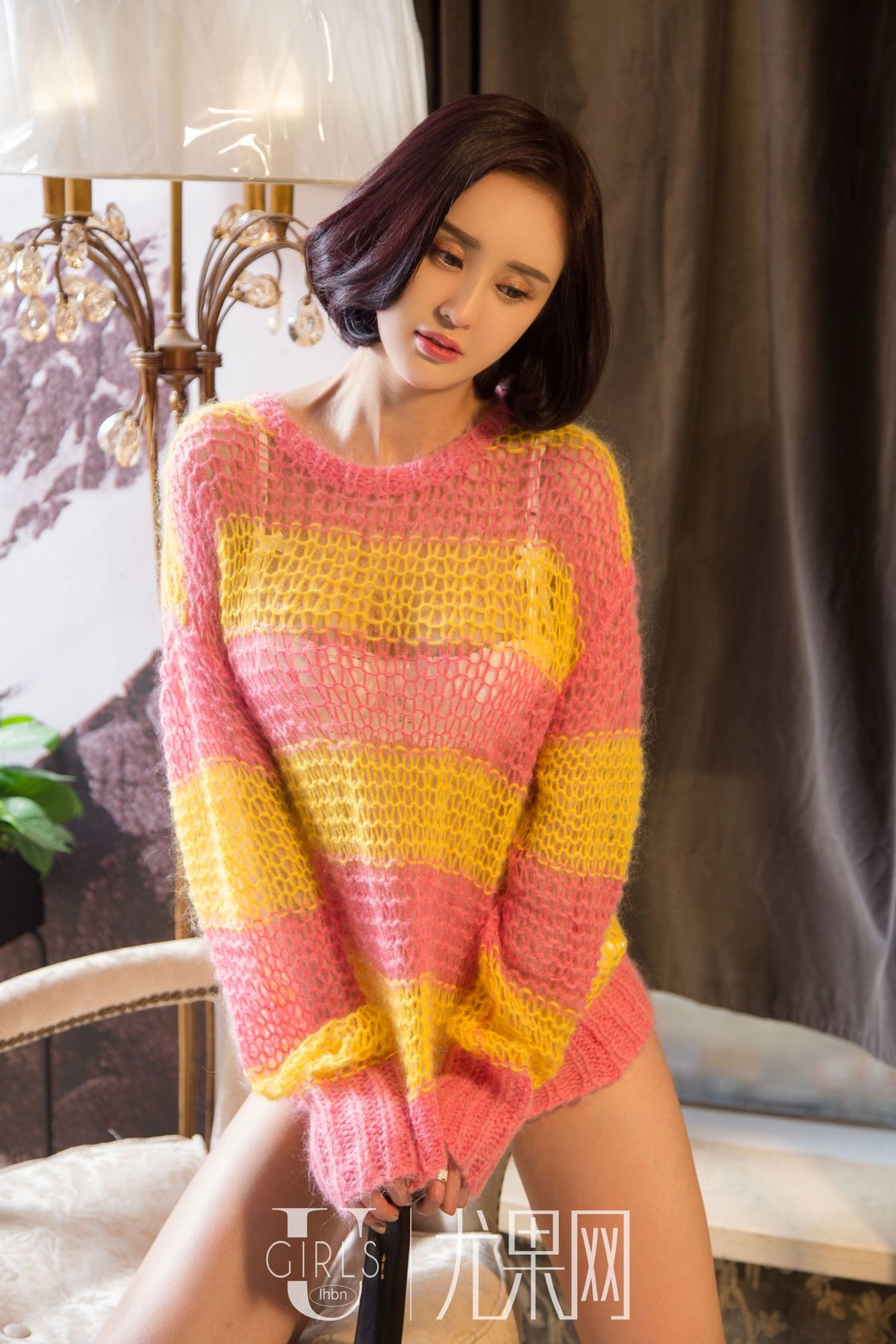 美女沐伊图片