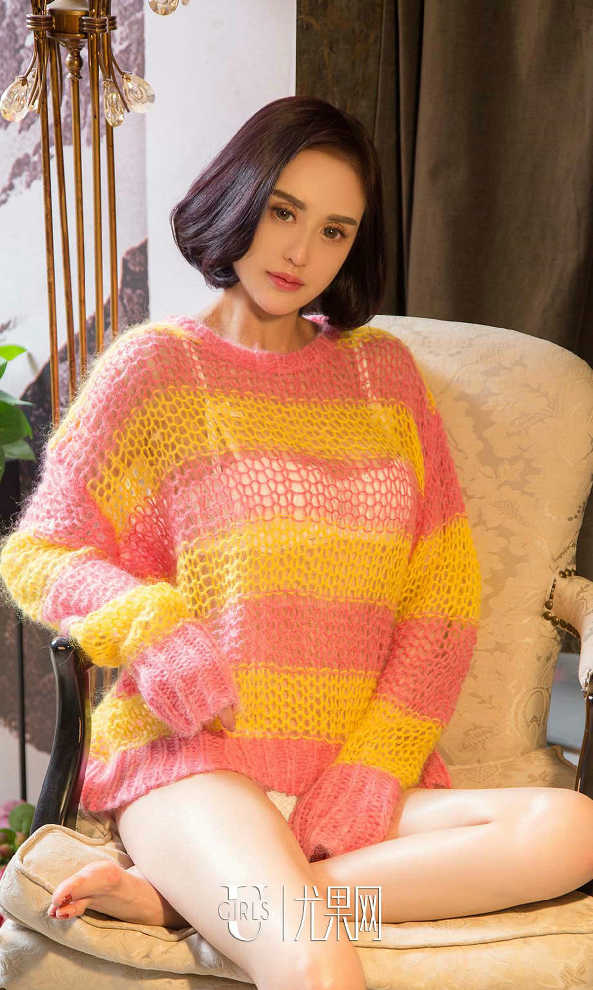 美女沐伊图片