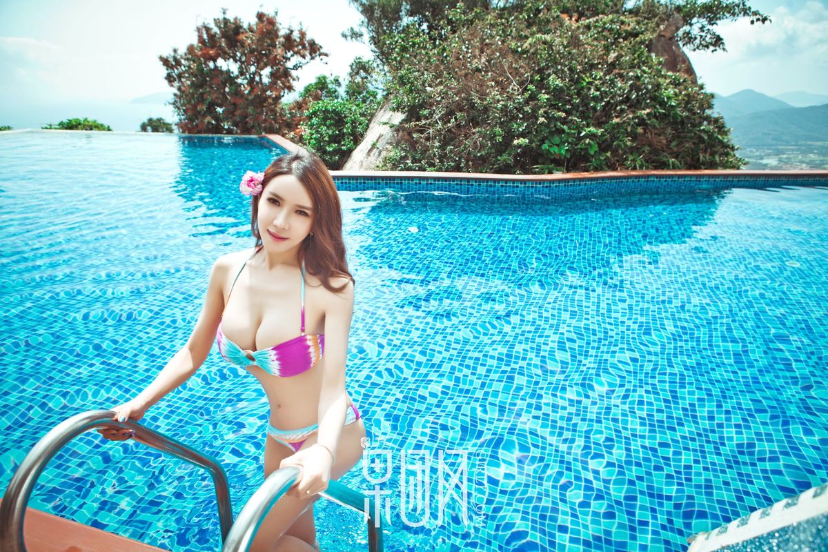 美女龚玥菲图片