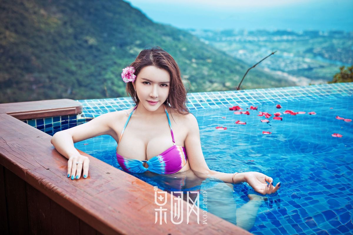 美女龚玥菲图片