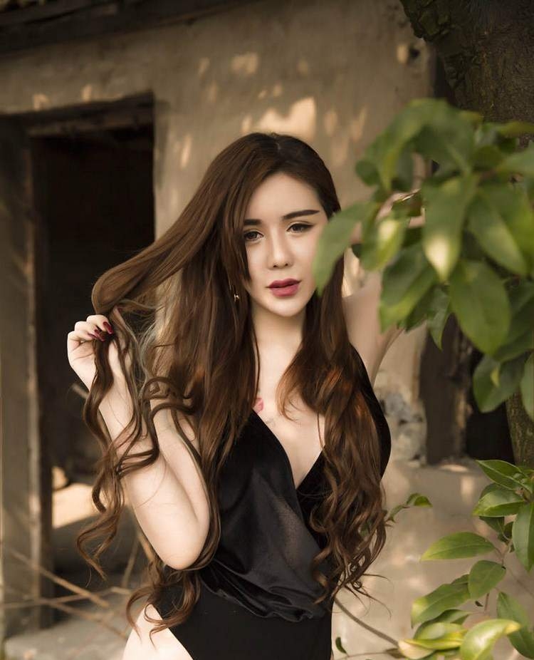 周晓唯图片
