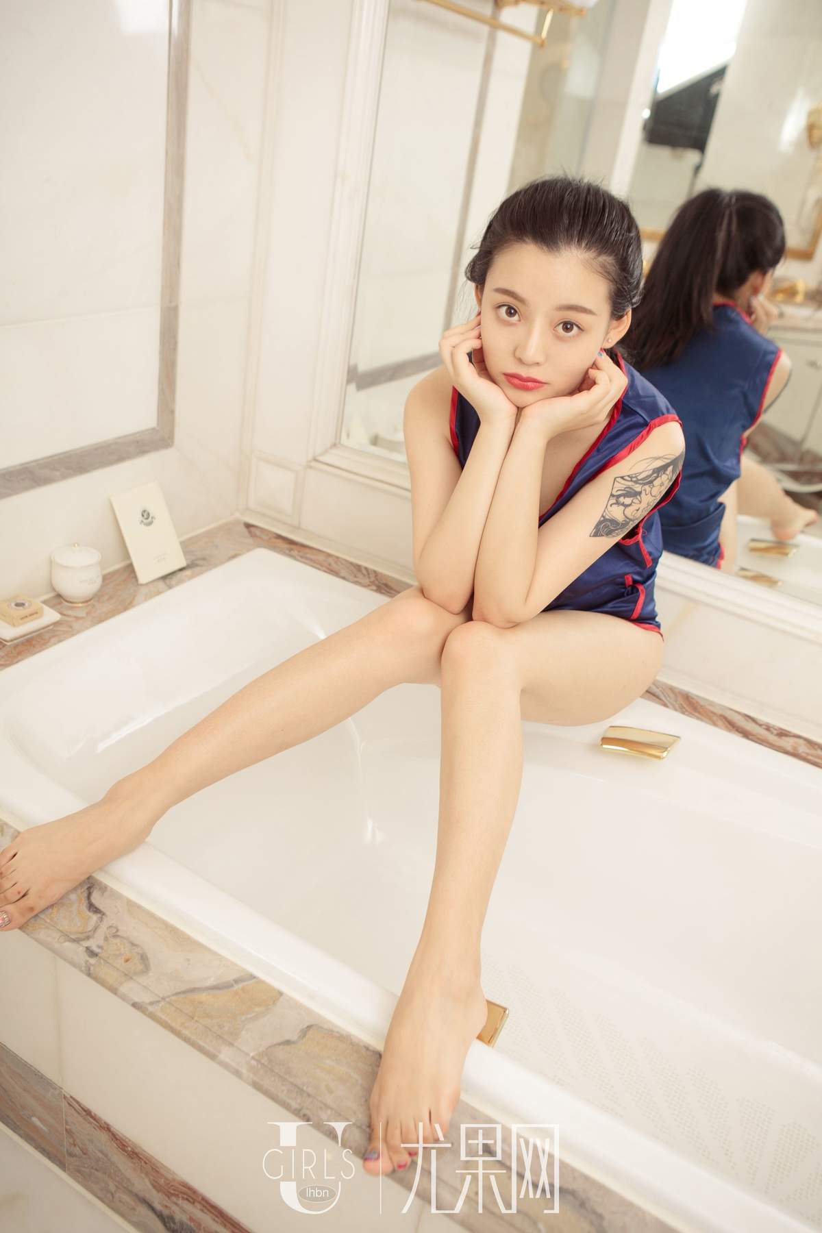 美女凌菲图片