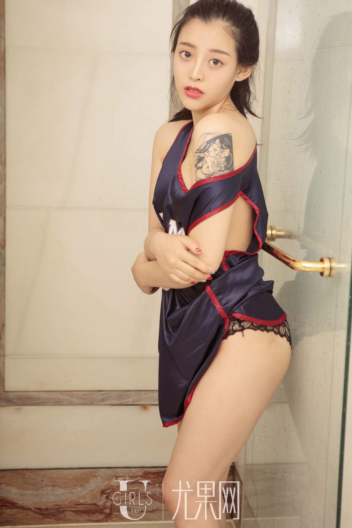 美女凌菲图片