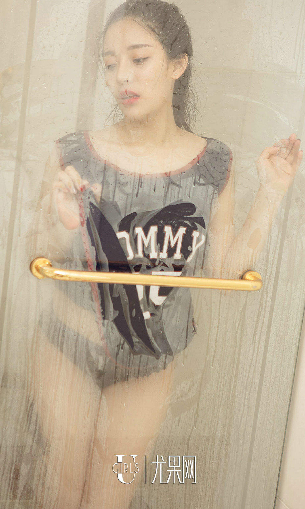 美女凌菲图片