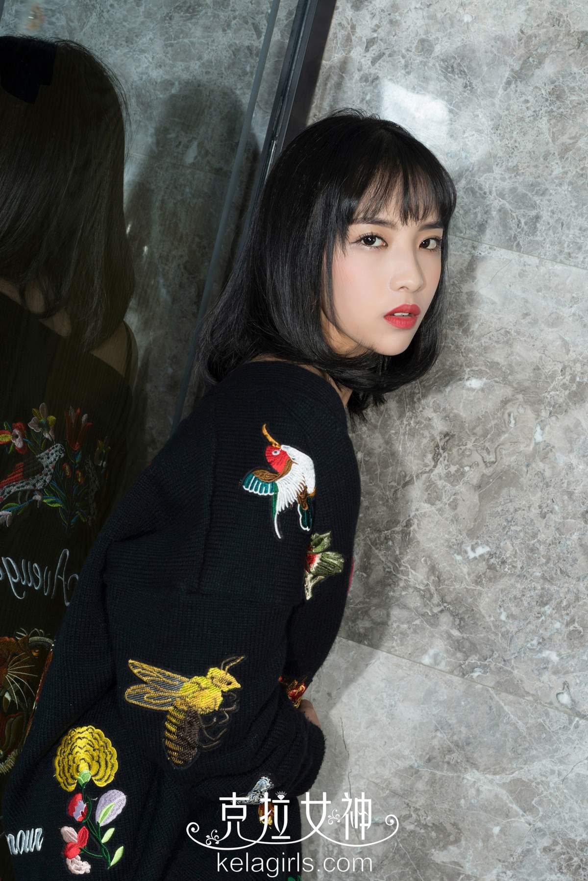 美女凌雪图片