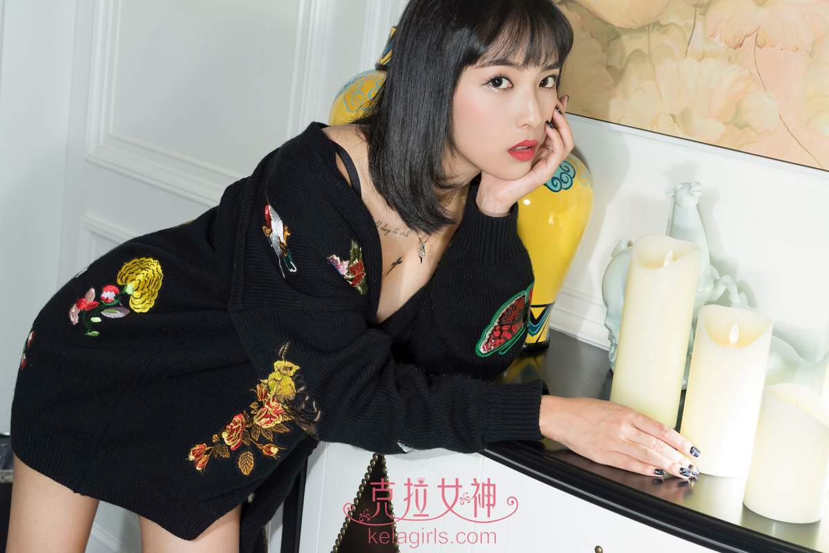 美女凌雪图片