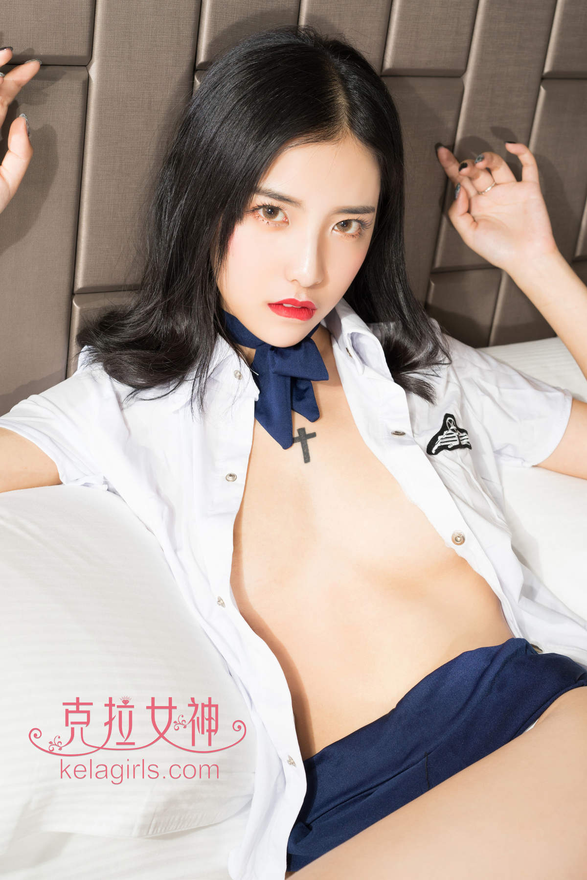 美女凌雪图片