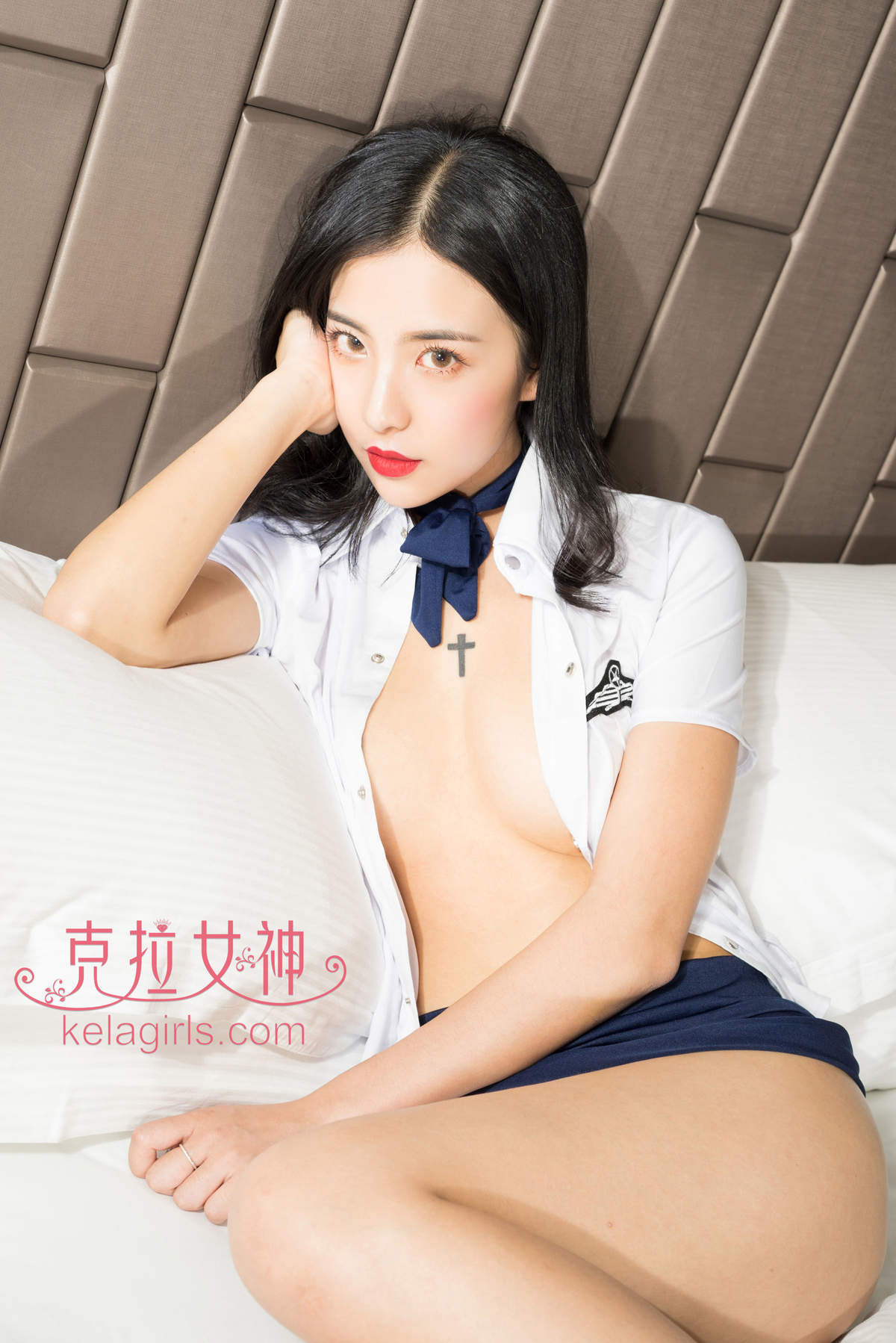 美女凌雪图片
