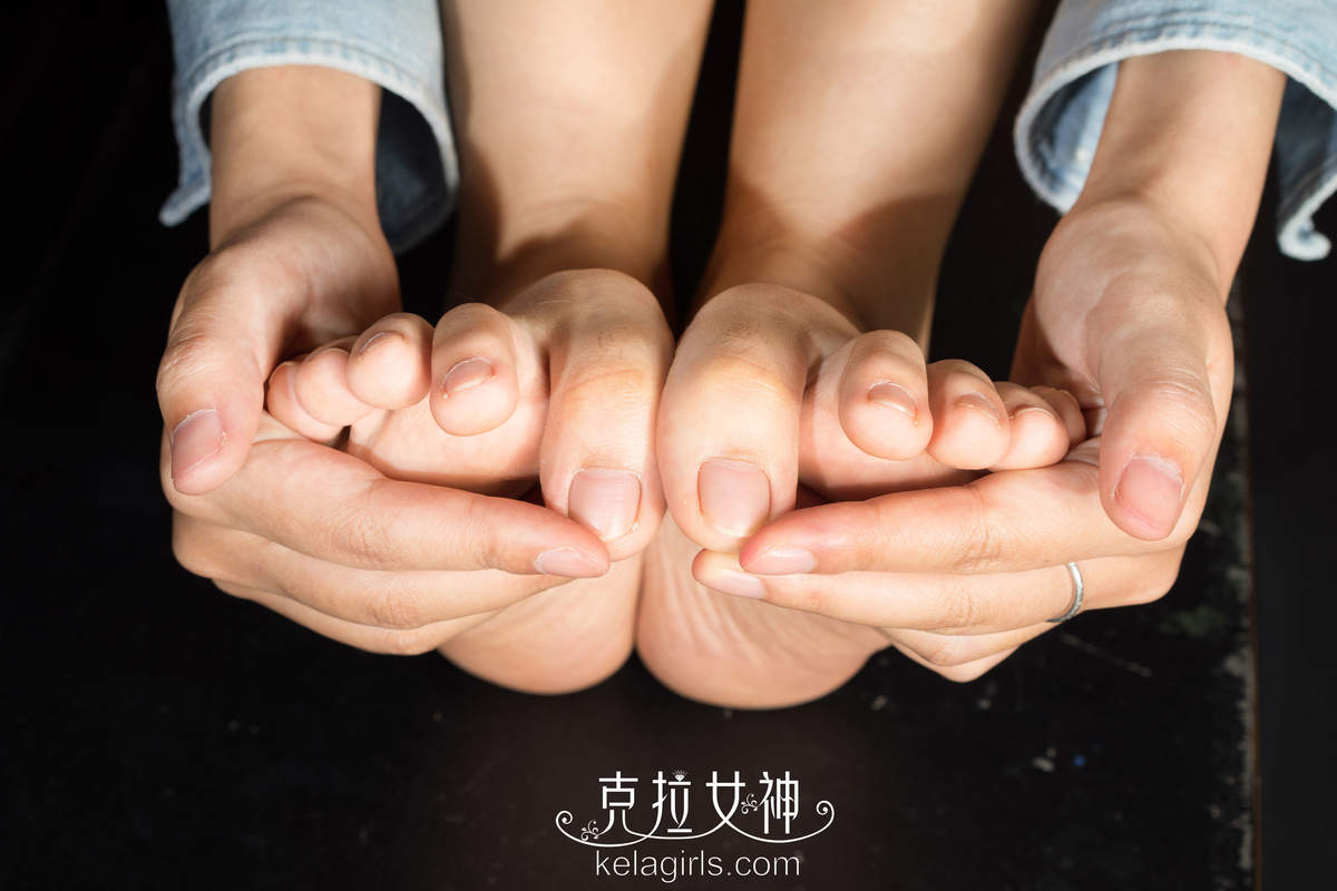 最新美女789mmm模特凌雪暧昧缠绕高清妹子写真集图片