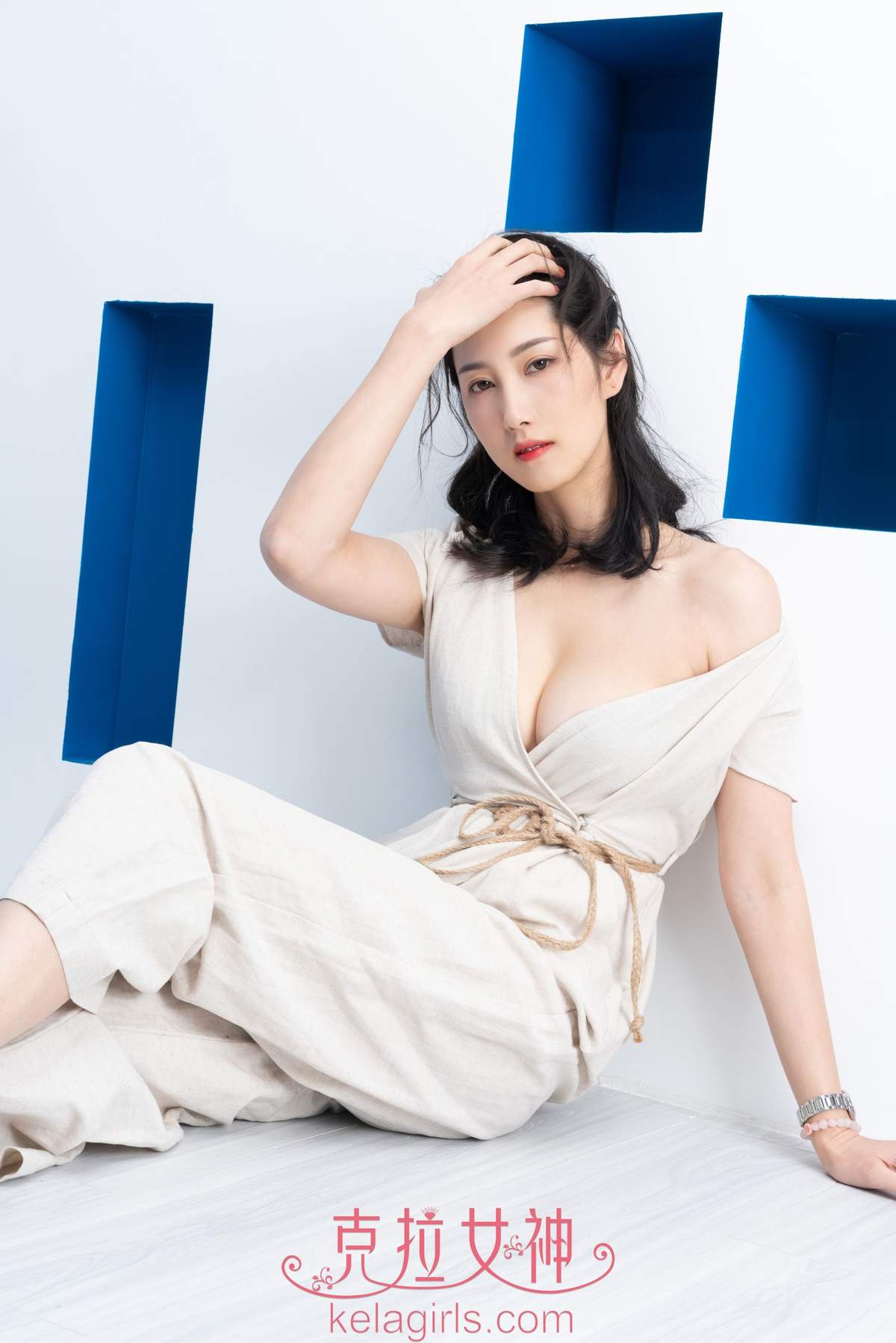 美女王睿图片