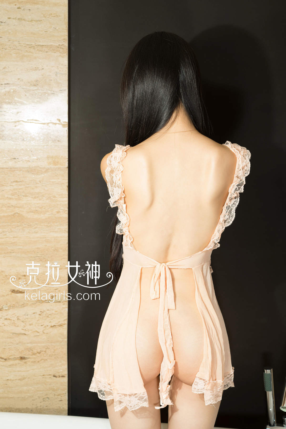 日韩美女之家吴倩倩围裙・春光高清妹子写真集图片