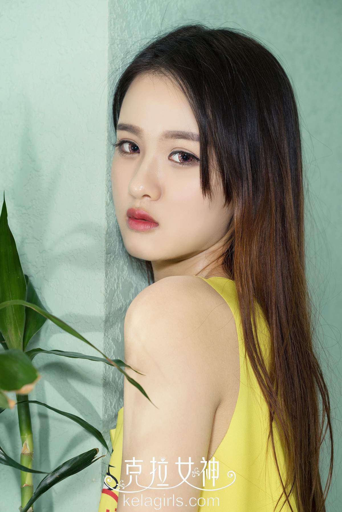 日韩美女模特mm1314小沐浴缸戏萝莉高清妹妹写真集图片
