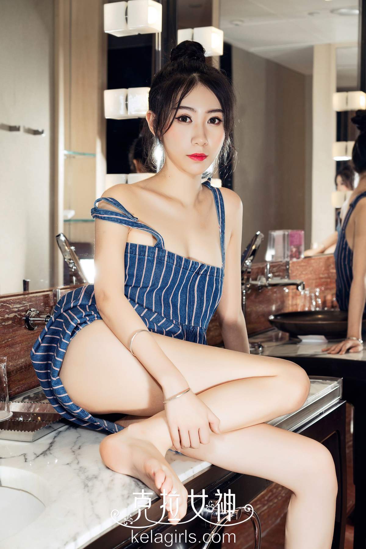 美女小鹿图片