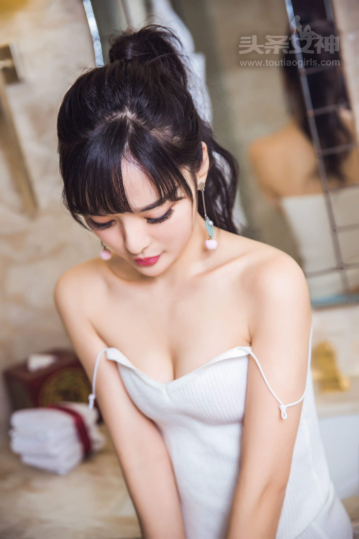 周熙妍图片