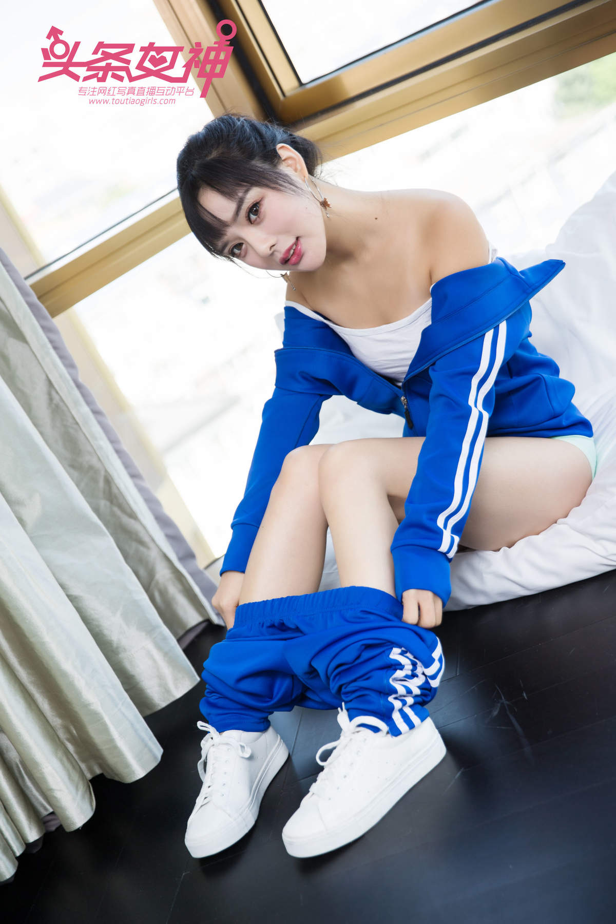 周熙妍图片