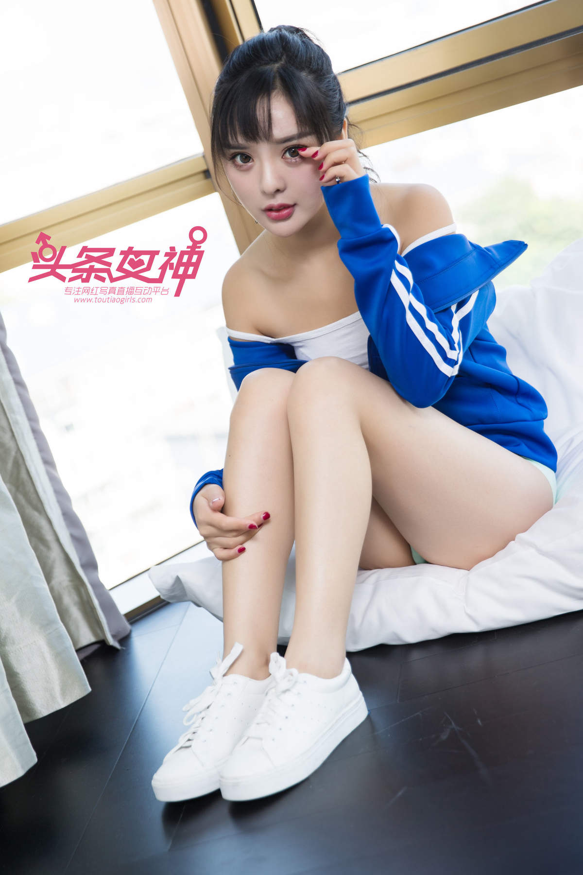 周熙妍图片
