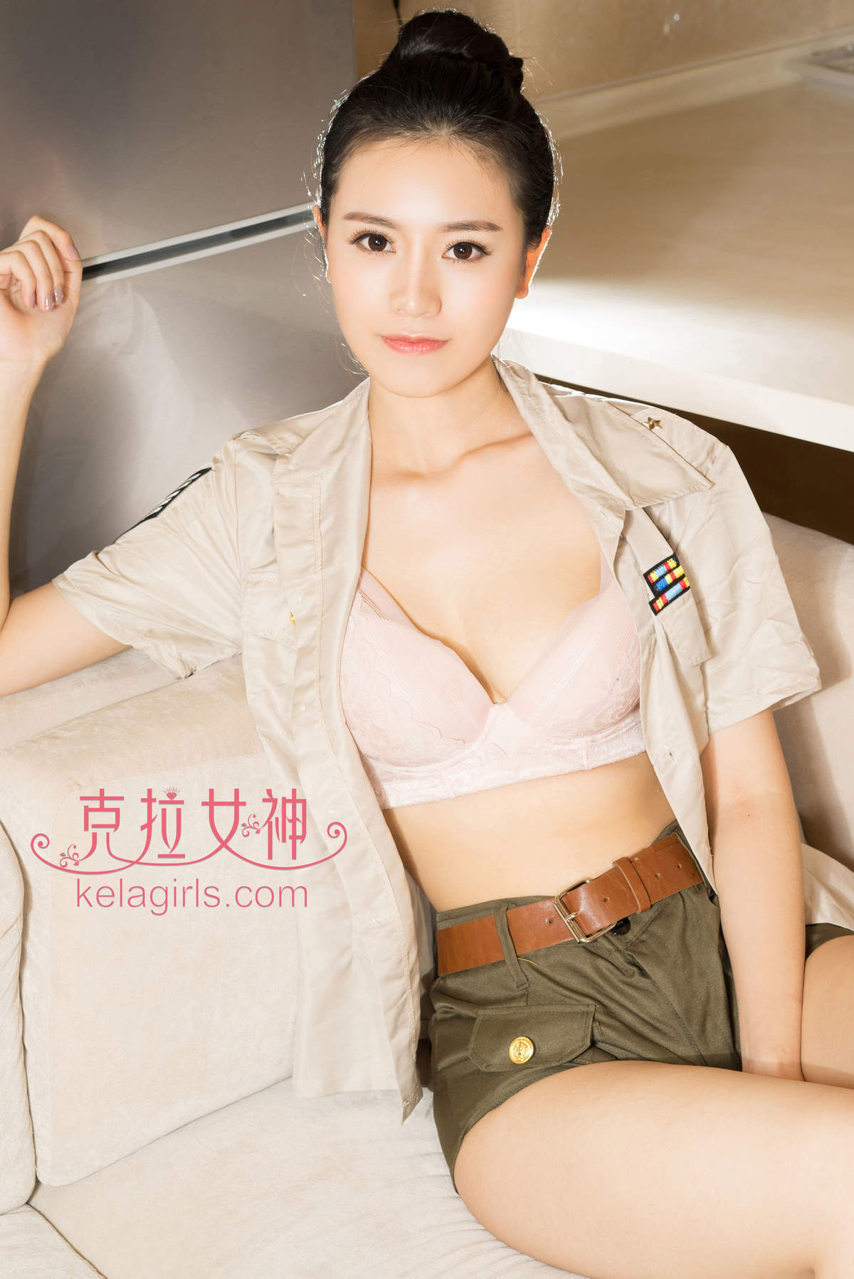 美女夏彤图片