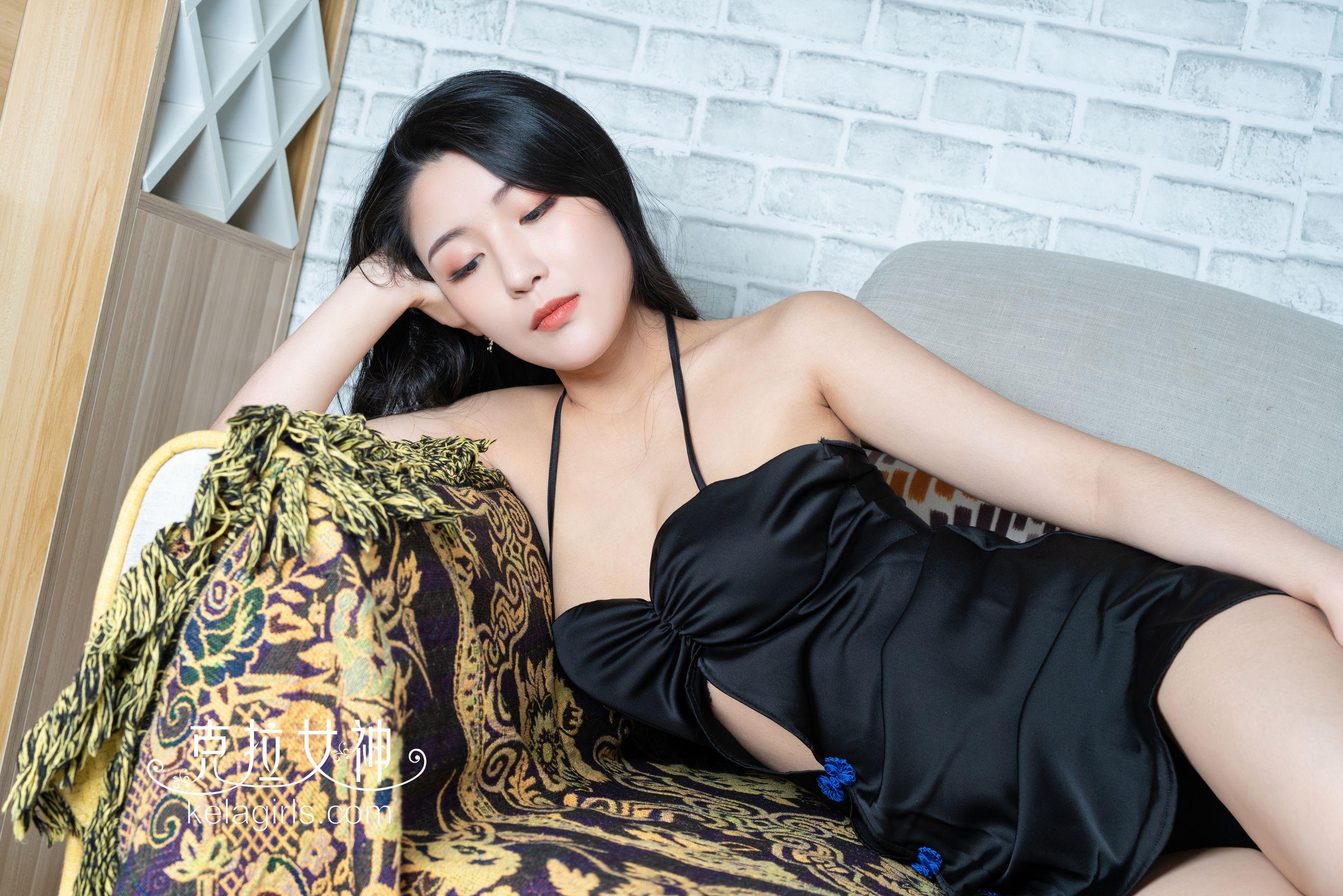 完美身材美女mm131雅楠-肤白粉趾高清美图图片