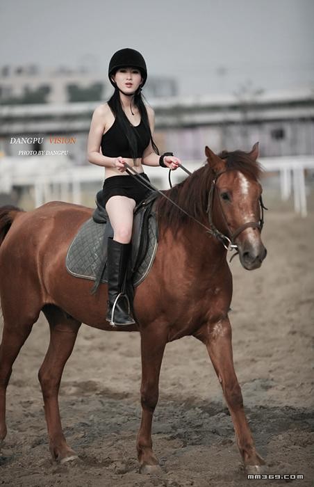 最漂亮好看美女图片依依丫丫乐高清mm写真集图片
