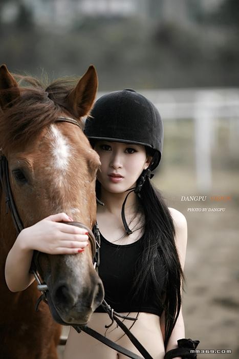 最漂亮好看美女图片依依丫丫乐高清mm写真集图片