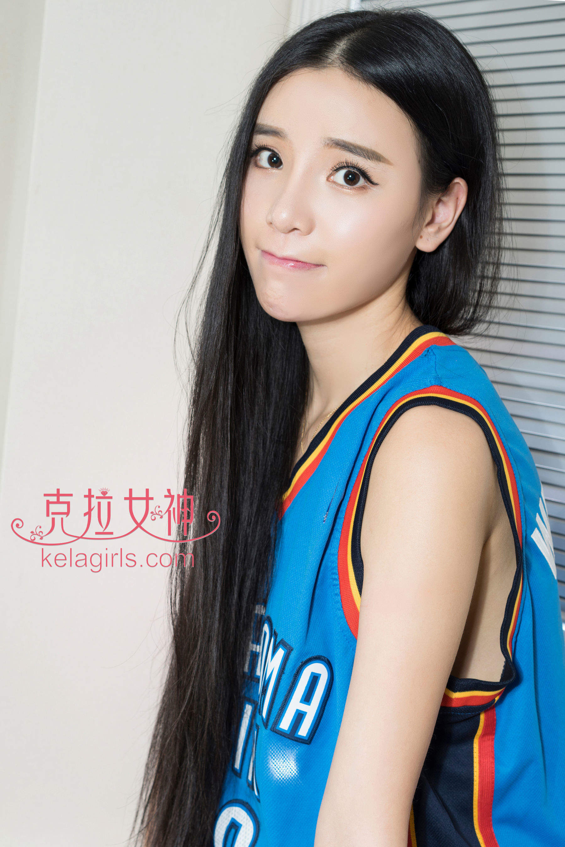 美女悦宁图片