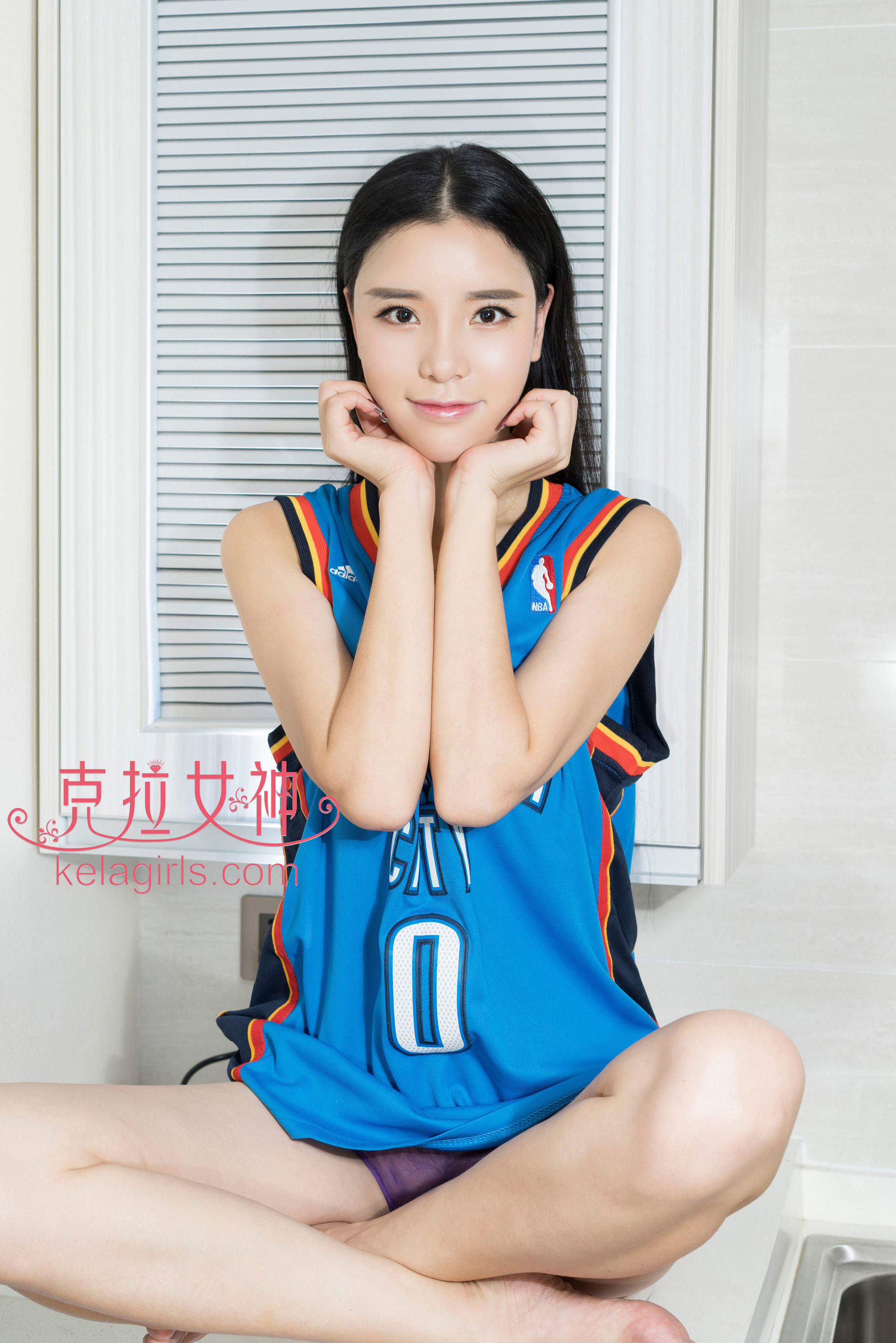 美女悦宁图片