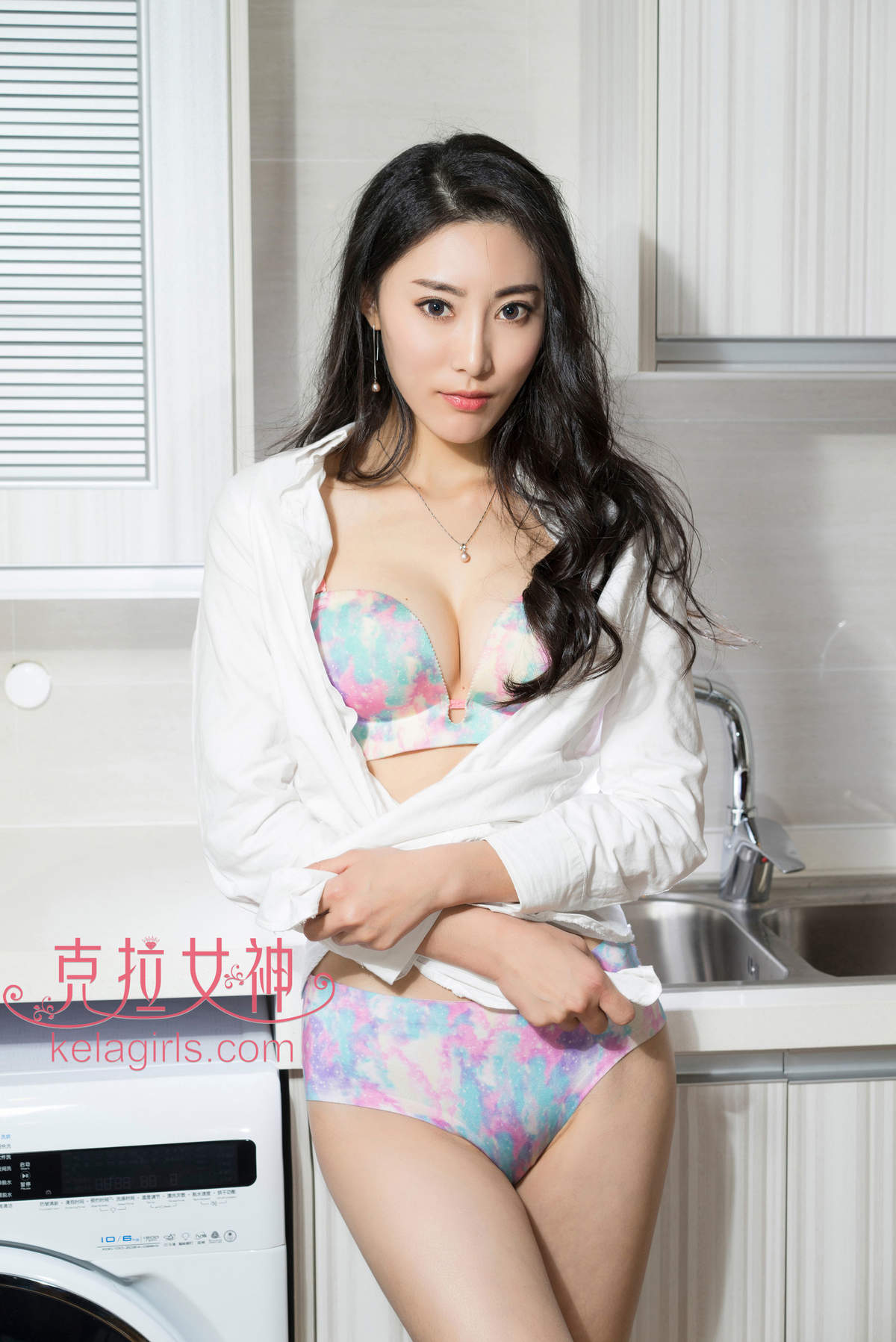 美女颖儿图片