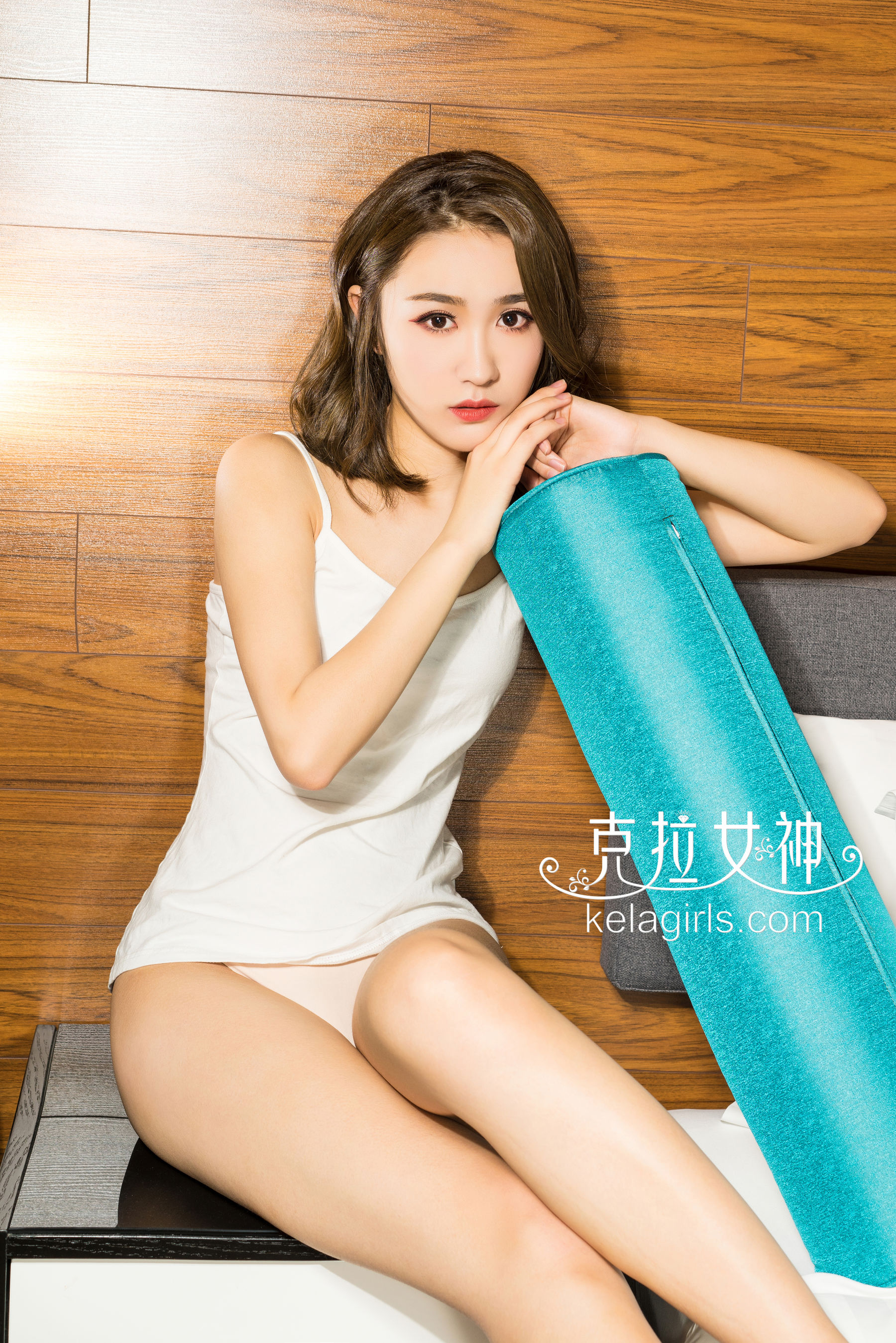 22717美女模特彤萱夏日派对高清mm写真集图片