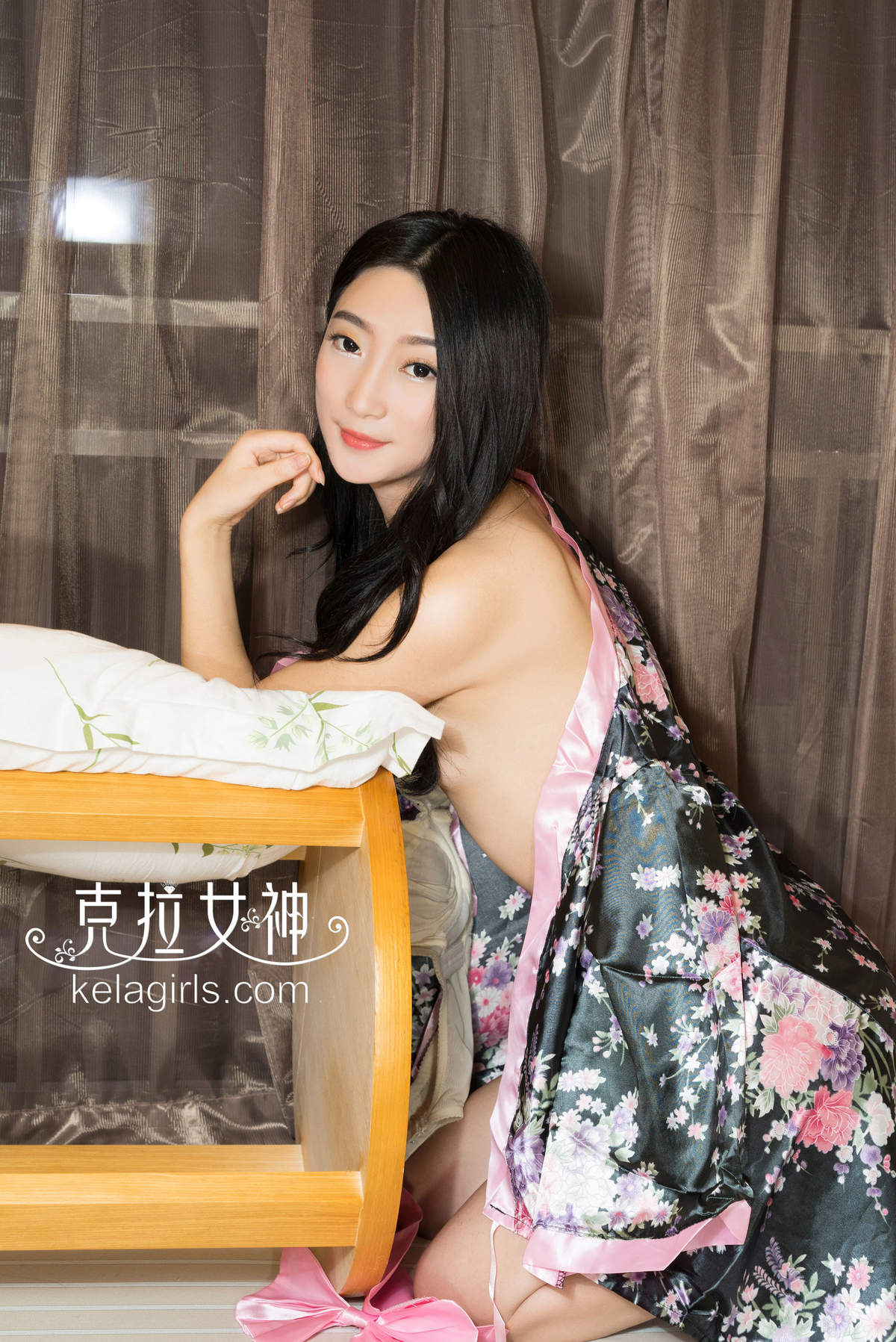 美女安妮图片