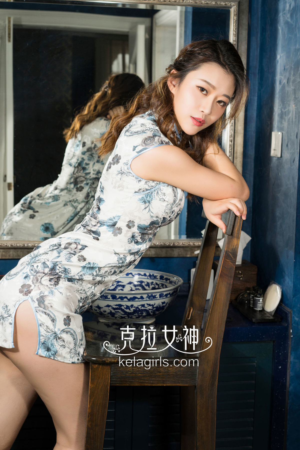 美女橙橙图片
