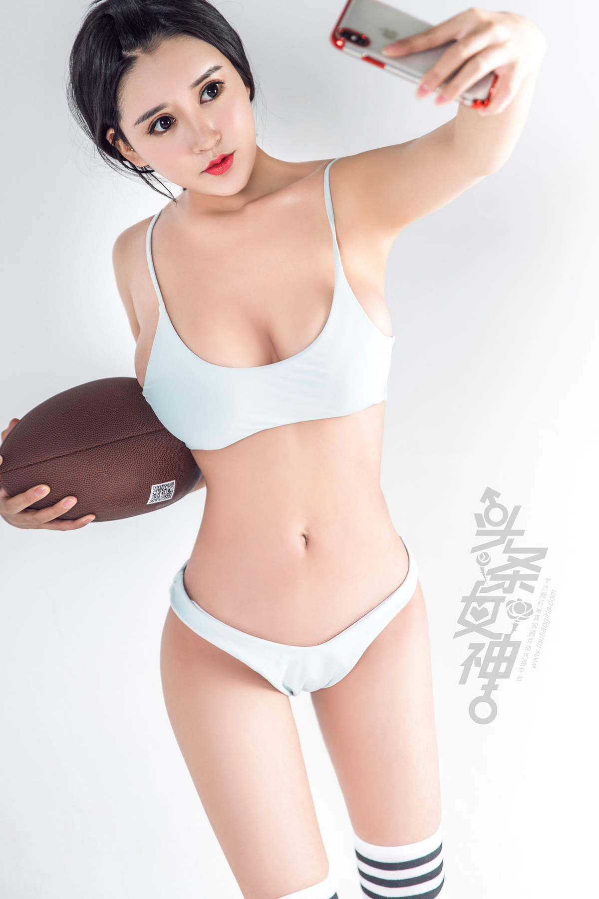 性感嫩模三亚大晗瑰丽学生黑丝高清写真集图片