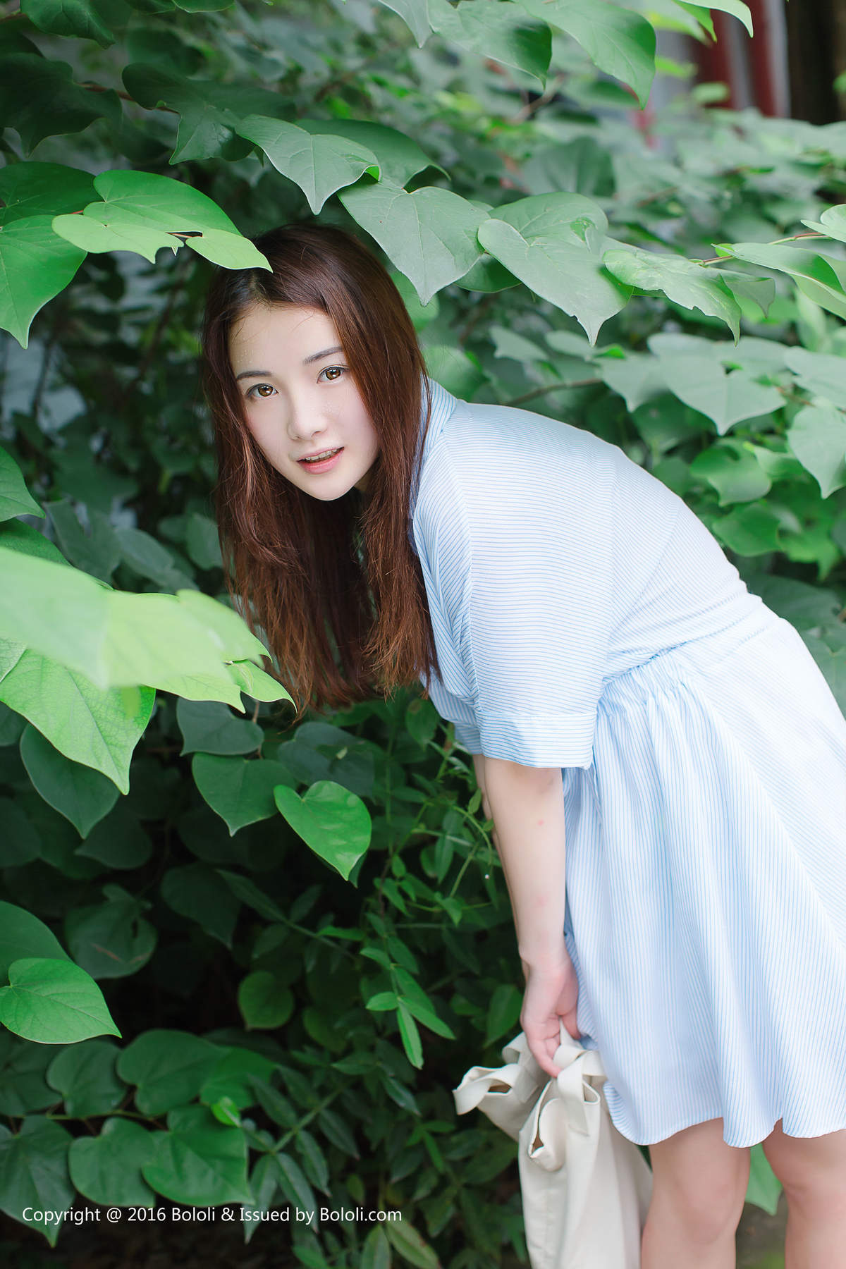 亚洲美女网沈欣雨绵绵的酥胸高清妹子写真集图片