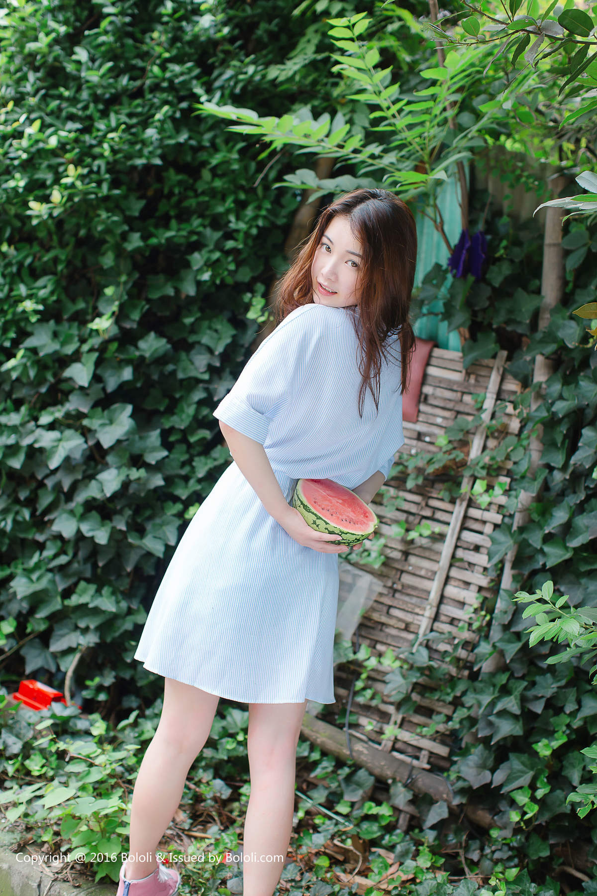 亚洲美女网沈欣雨绵绵的酥胸高清妹子写真集图片