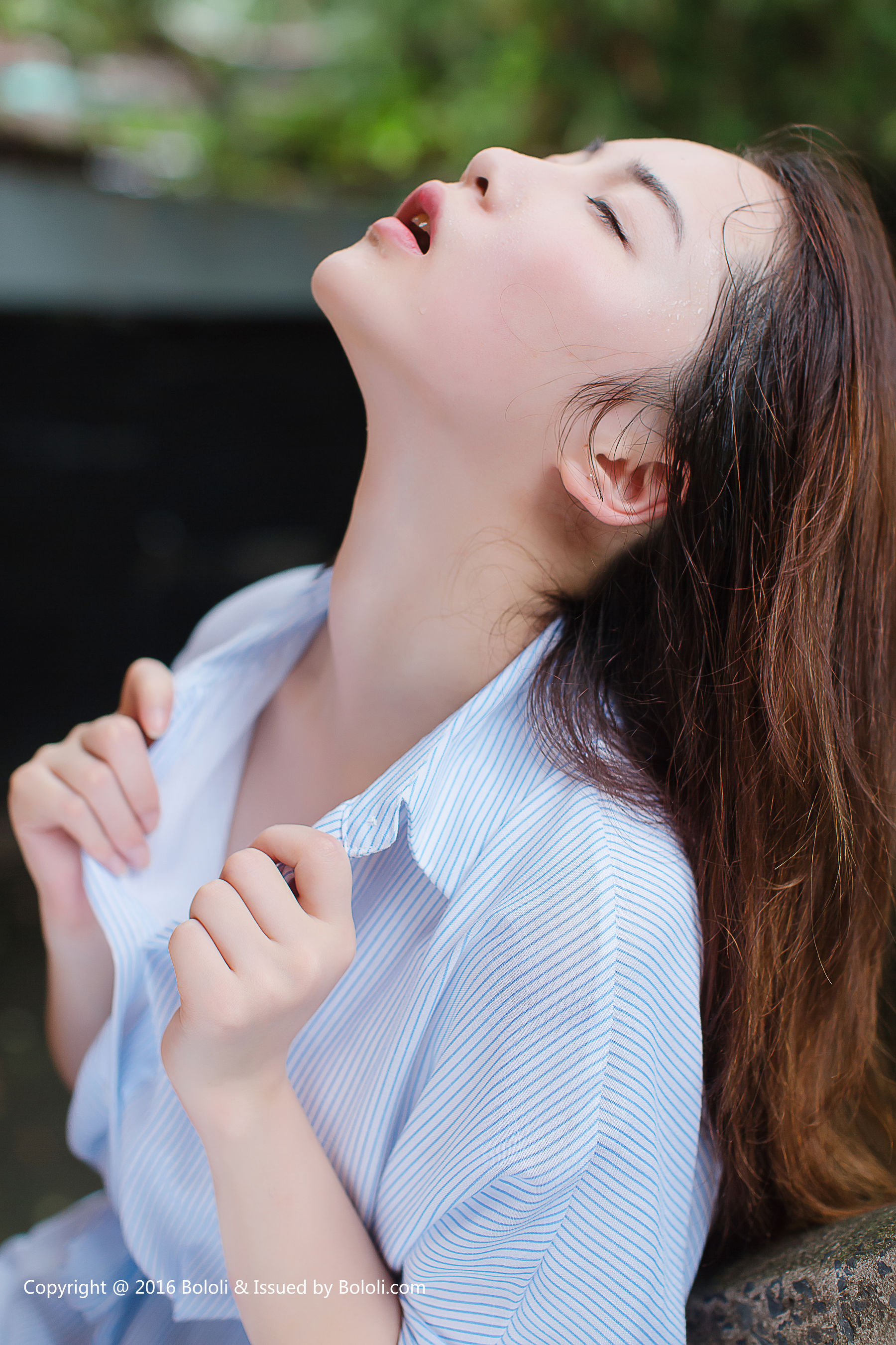 青春美女沈欣雨夏日の西瓜KIM004日本写真集图片