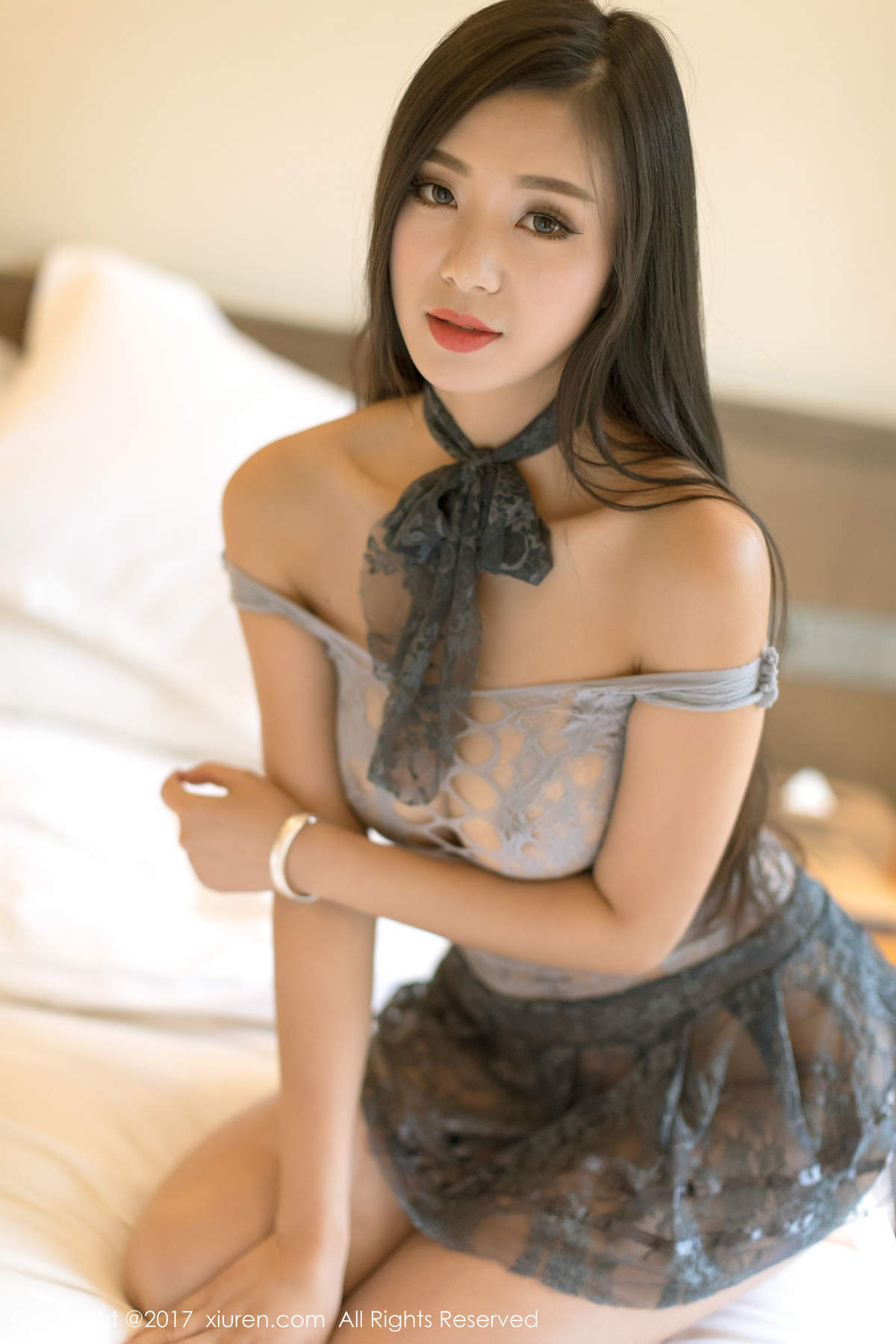 亚洲销魂美女图库宋-KiKi男式衬衣真空纱网高清妹子写真集图片
