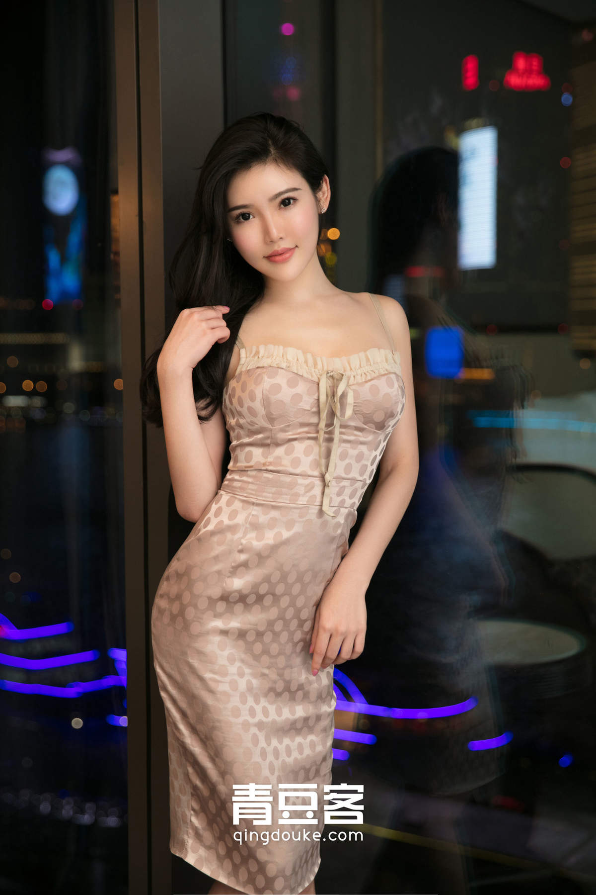 何晨曦图片