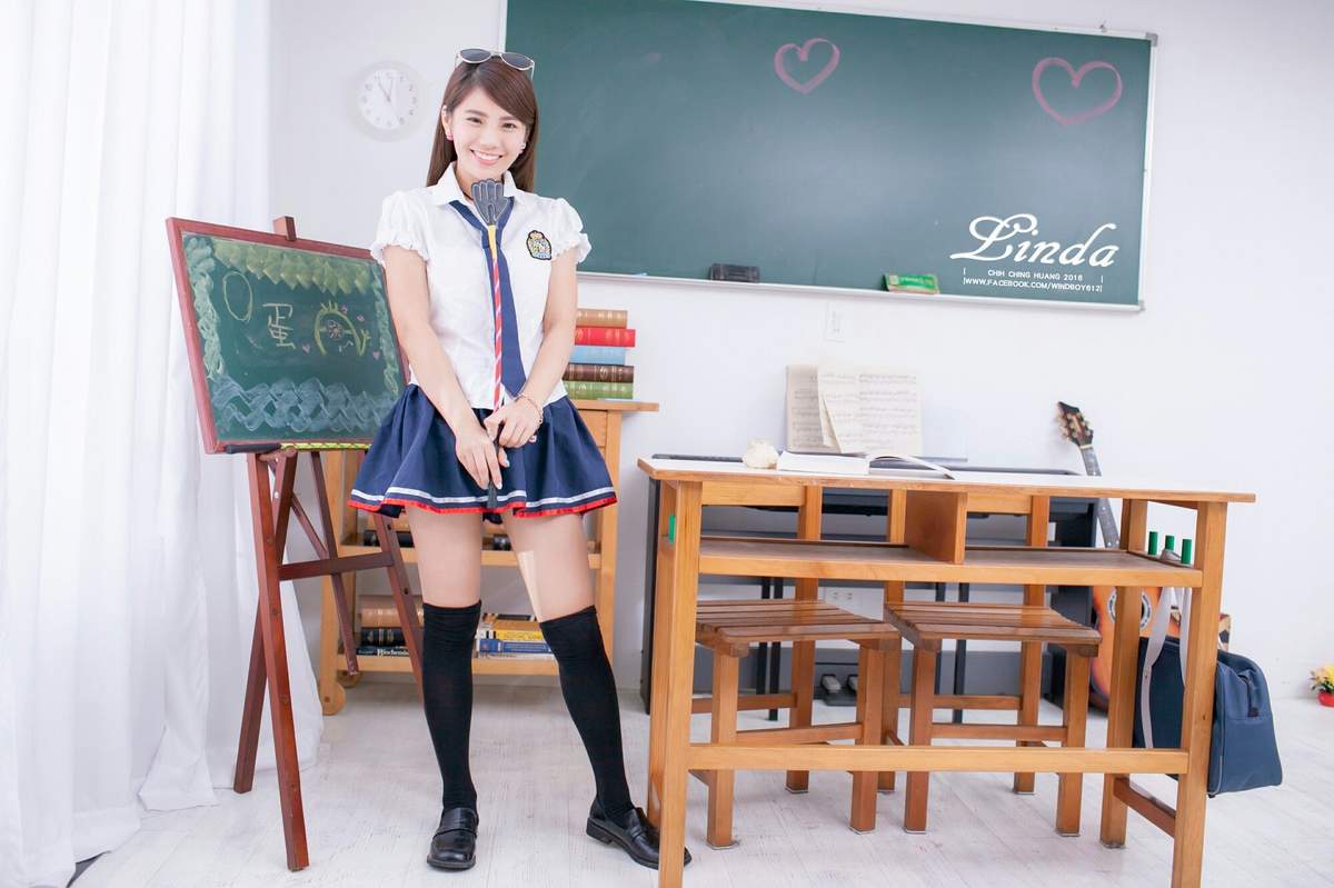 美女琳妲图片