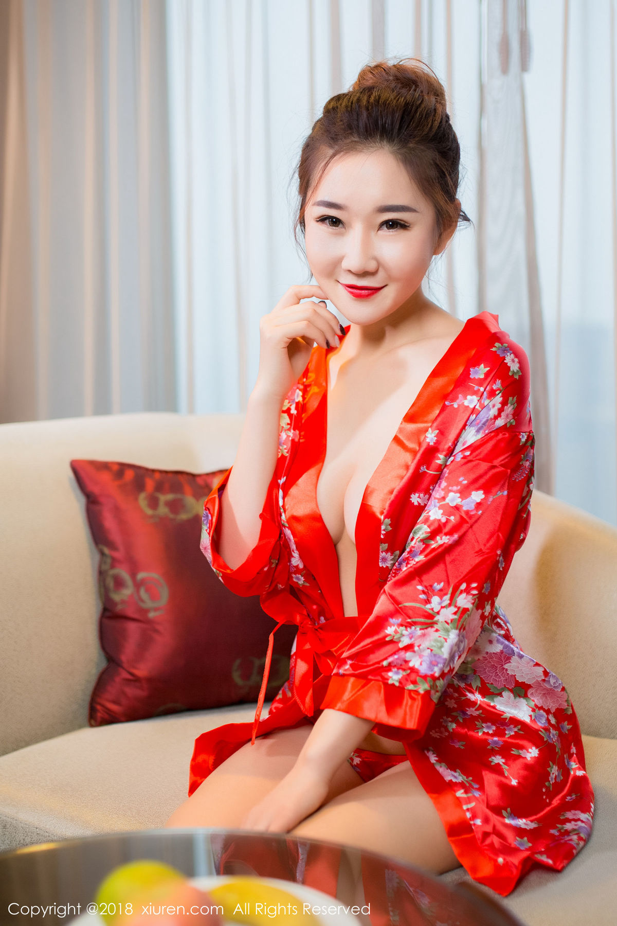 天津和平区美女棉花糖candy华丽和服半透丝袜高清妹子写真集图片