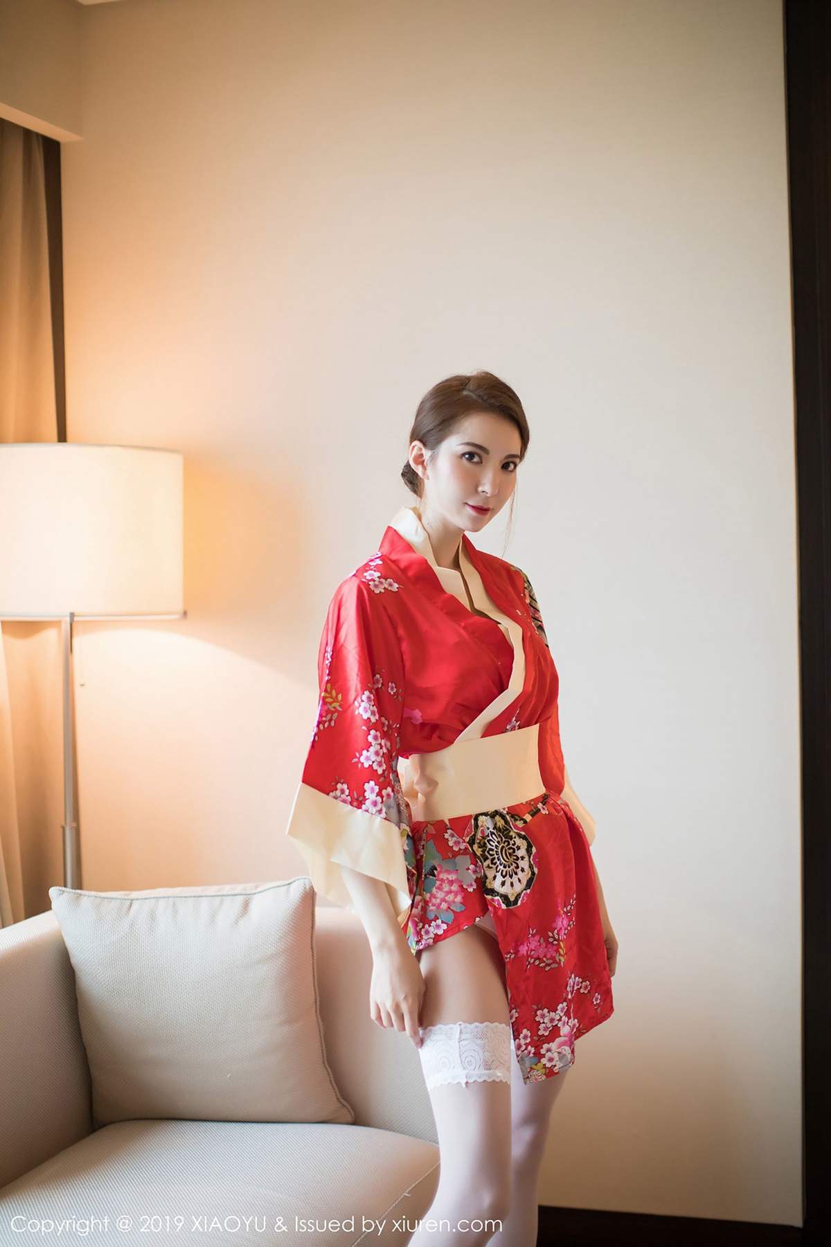 亚洲美女陈良玲Carry气质女神的黑丝美腿高清模特写真集图片