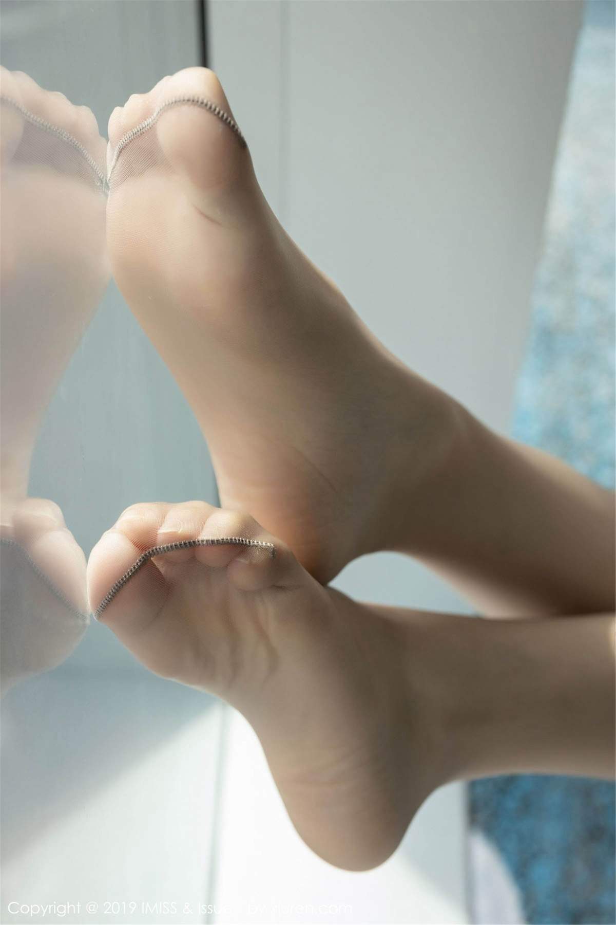 亚洲美女陈良玲Carry气质女神的黑丝美腿高清模特写真集图片