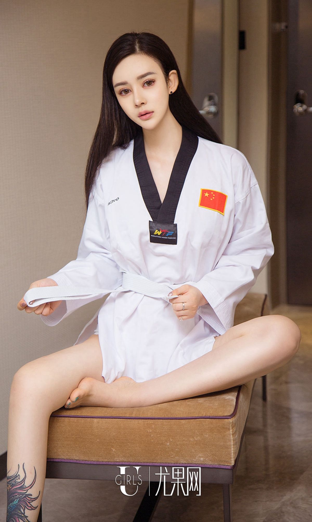 亚洲美女美女丰乳模特米奇卸甲软妹高清mm写真集图片