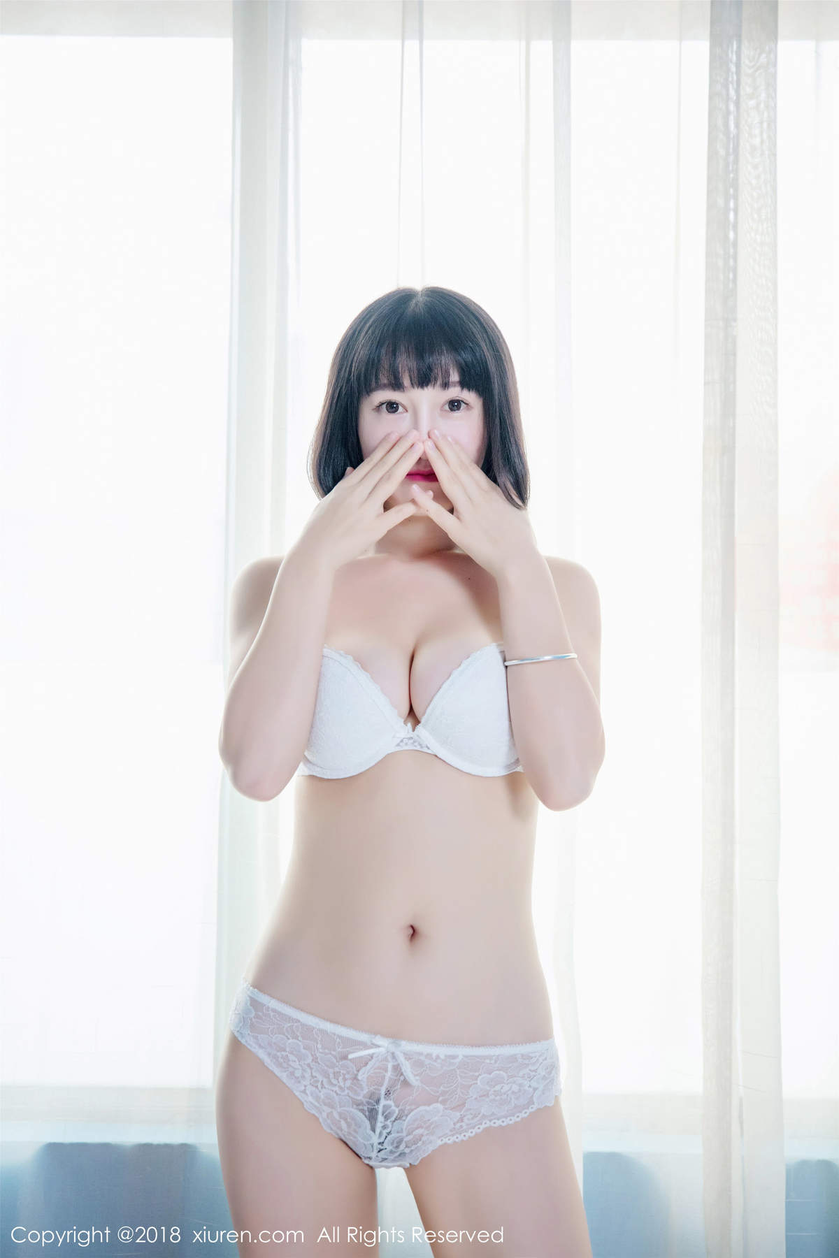 亚洲美女模特小探戈透视蕾丝内衣高清写真集图片