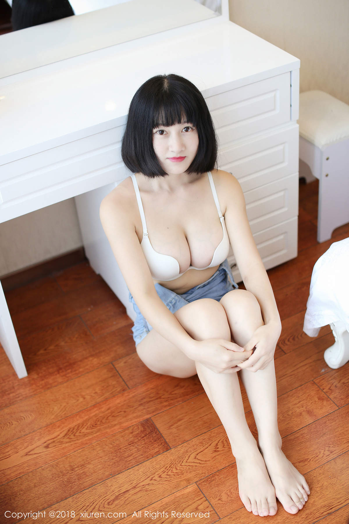 大陆美女90后清纯嫩模小探戈无法抵御的小秘诱惑高清写真集图片