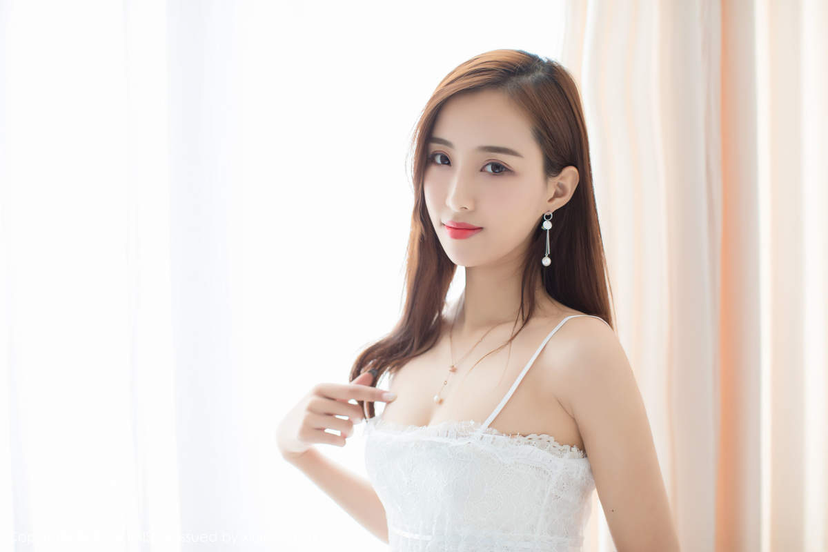 美女猫宝图片