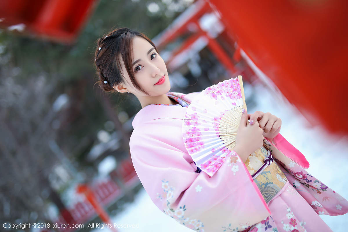 美女猫宝图片
