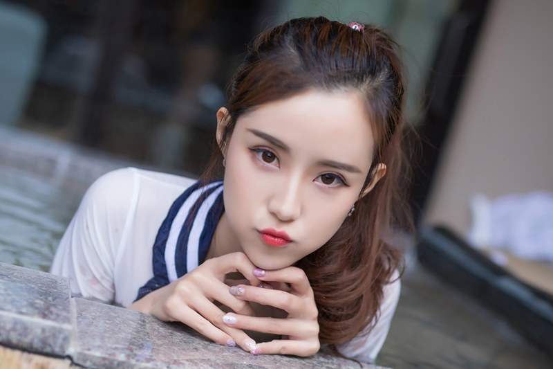美女猫宝图片