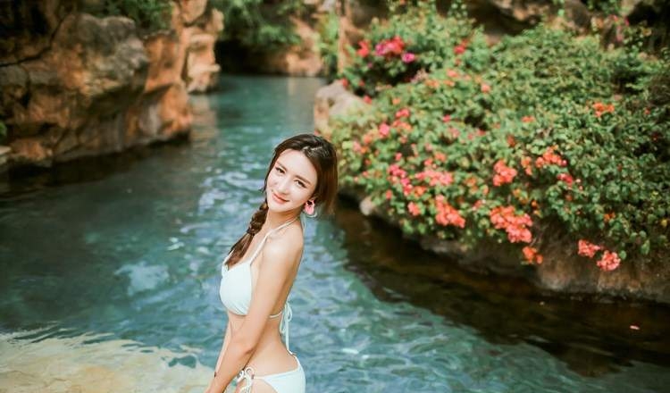 亚洲setu美女伊莉娜芊惠双人台球桌上面的碰撞高清妹子写真集图片